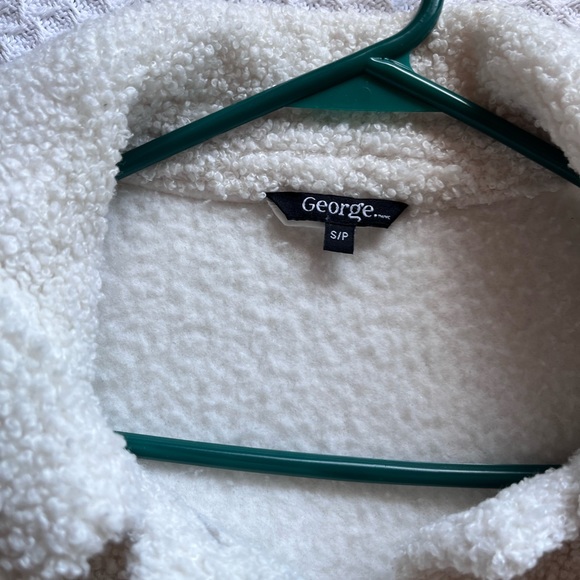 SOLD Sherpa teddy Jacket - Picture 3 of 5